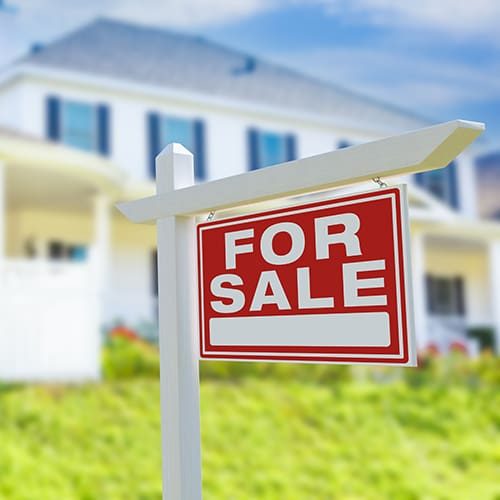 For sale sign in front of a house in Camarillo California.
